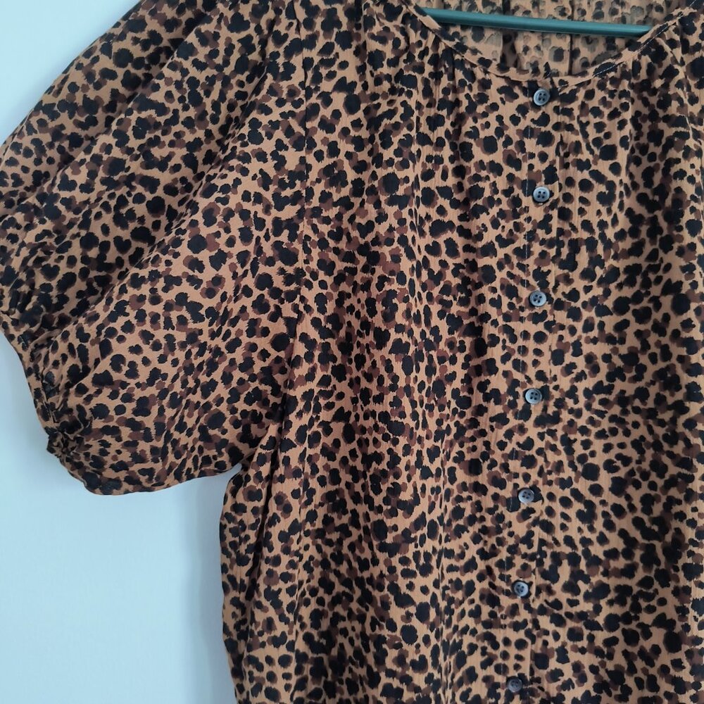 EUC Madewell Balloon-Sleeve Button-Up Top in Painted Leopard- Large - Picture 11 of 12